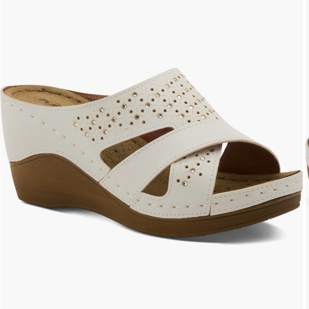 Chic White Wedge Sandals with Rhinestones